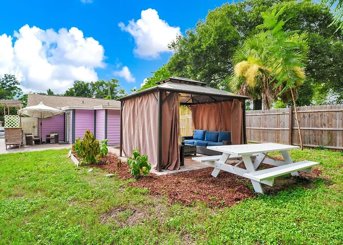 Cozy 2Bd 2Bth House Walk To Local Gems